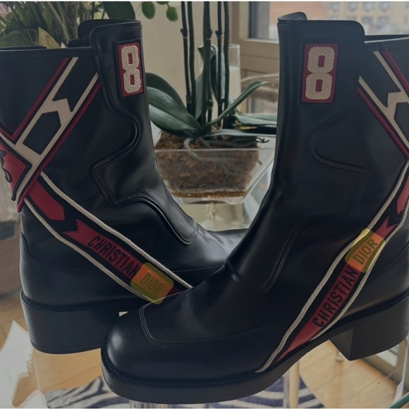 Dior boots - Picture 1 of 12
